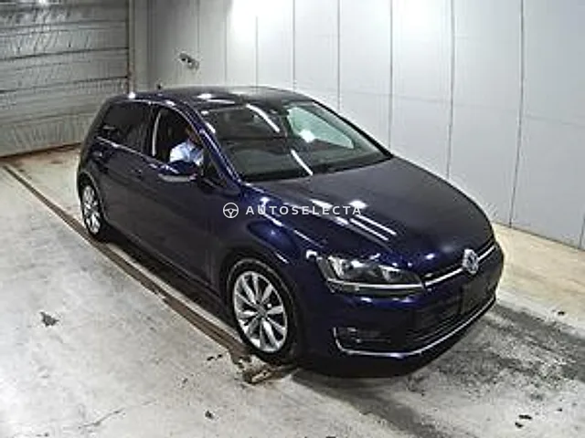 Volkswagen Golf 2013, auction grade 4