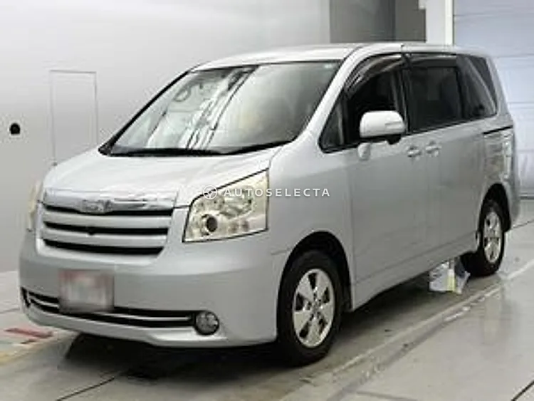 Toyota Noah 2007, photo 1 of 1