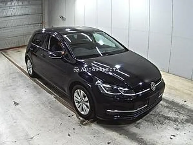 Volkswagen Golf 2017, auction grade 4