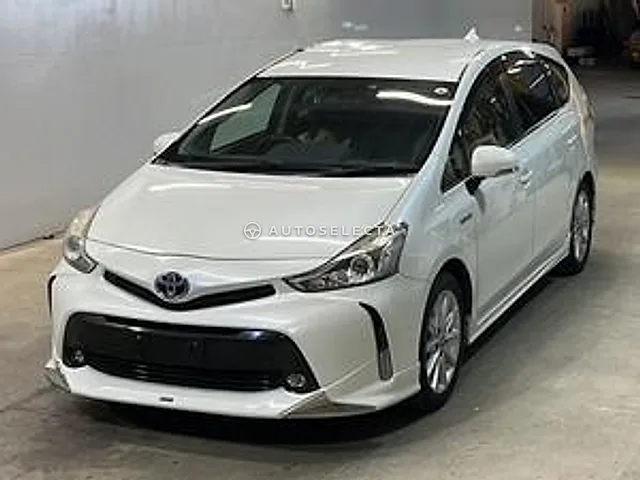 Toyota Prius Alpha 2016, auction grade 3.5