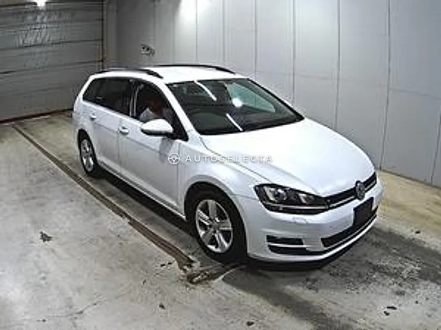 Volkswagen Golf Variant 2015, auction grade 3.5
