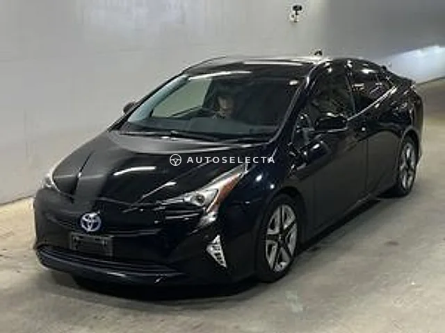 Toyota Prius 2016, auction grade 3.5