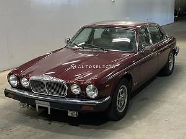 Daimler Double SIX 1992, auction grade 3.5