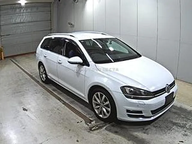 Volkswagen Golf Variant 2015, auction grade 4