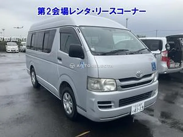 Toyota Hiace 2009, auction grade RA