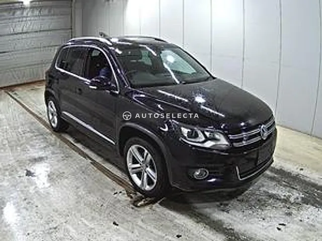 Volkswagen Tiguan 2015, auction grade 4
