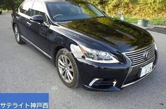 Lexus LS 2012, auction grade R