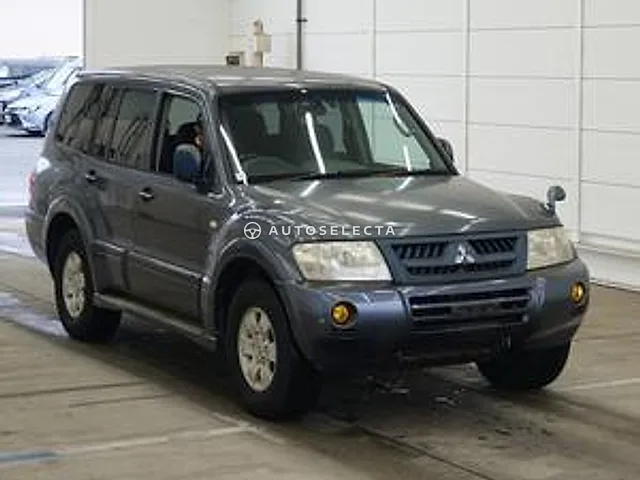 Mitsubishi Pajero 2005, auction grade 3.5