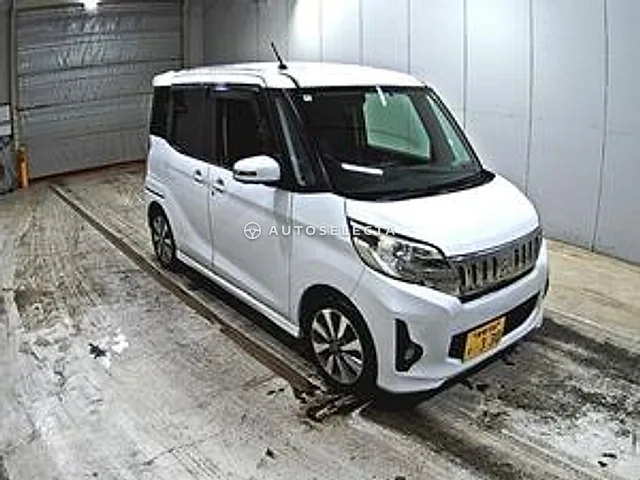 Mitsubishi eK Space Custom 2014, auction grade R