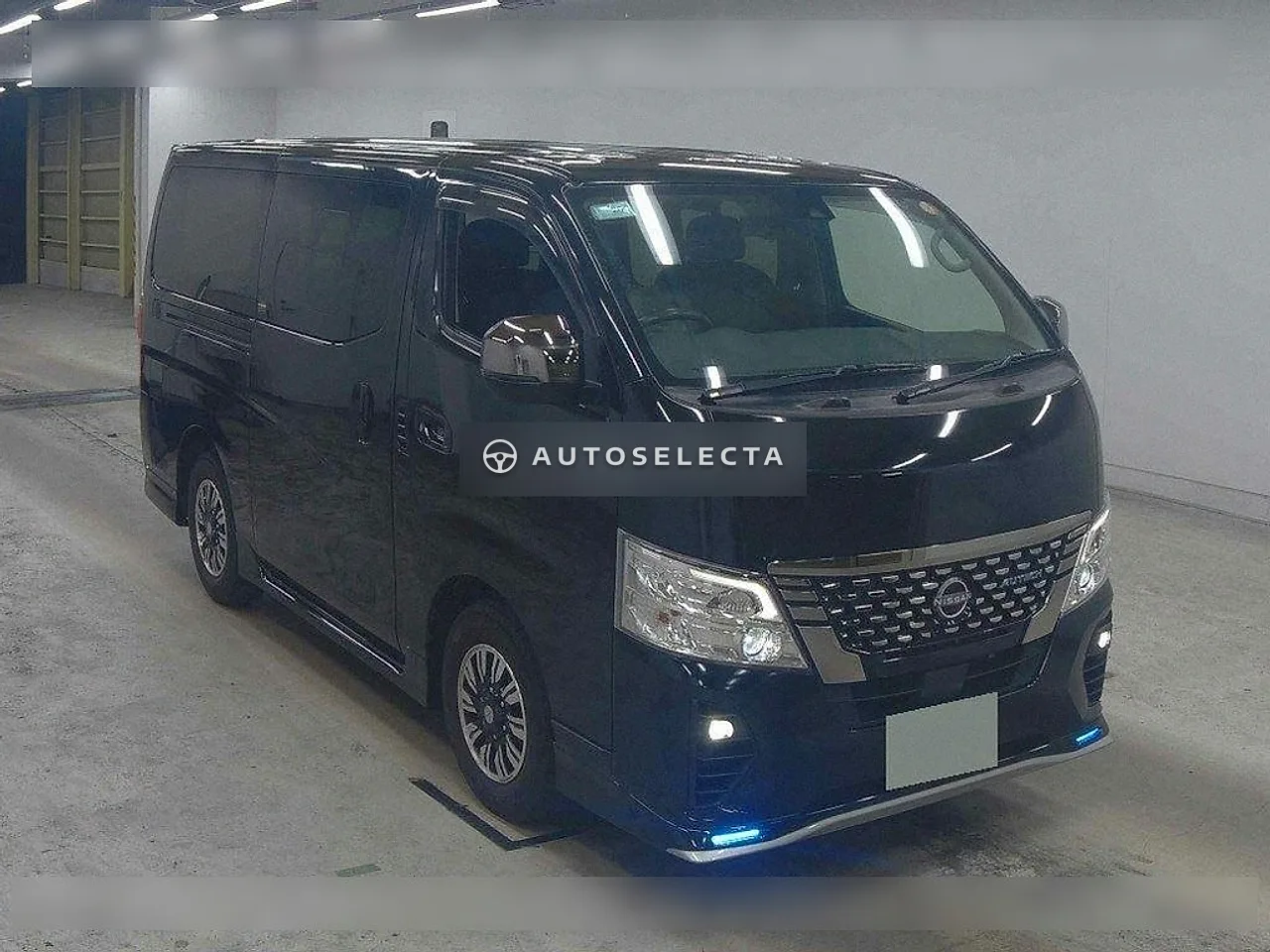Nissan Caravan Van 2023, photo 1 of 6