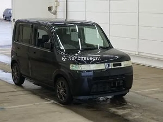 Honda That's 2005, auction grade RA