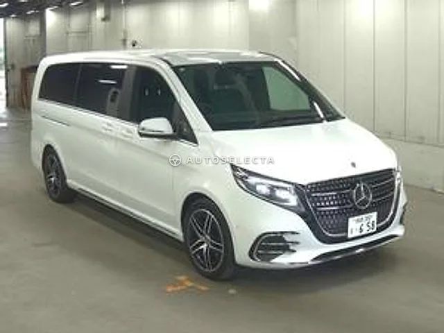Mercedes-Benz V-Class 2024, auction grade 4.5