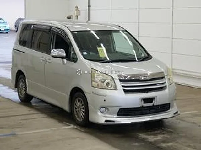 Toyota Noah 2008, auction grade RA