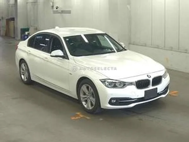 BMW 3 Series 2018, auction grade 4.5