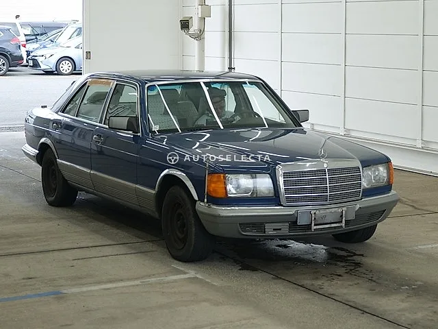 Mercedes-Benz S-Class 1983, auction grade 3.5
