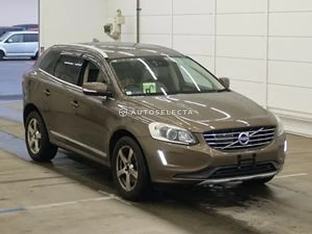 Volvo XC60 2017, auction grade 4