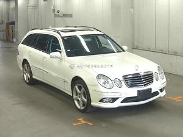 Mercedes-Benz E-Class Station Wagon 2009, auction grade 4