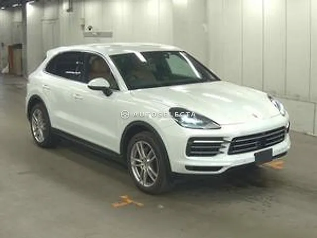 Porsche Cayenne 2018, auction grade 4