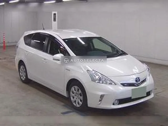 Toyota Prius Alpha 2014, auction grade R