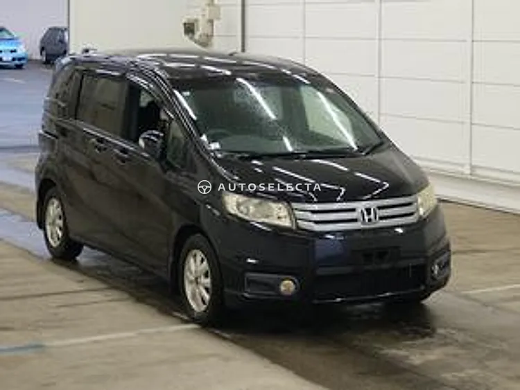 Honda Freed Spike 2012, photo 1 of 1