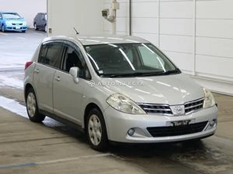 Nissan Tiida 2011, photo 1 of 1