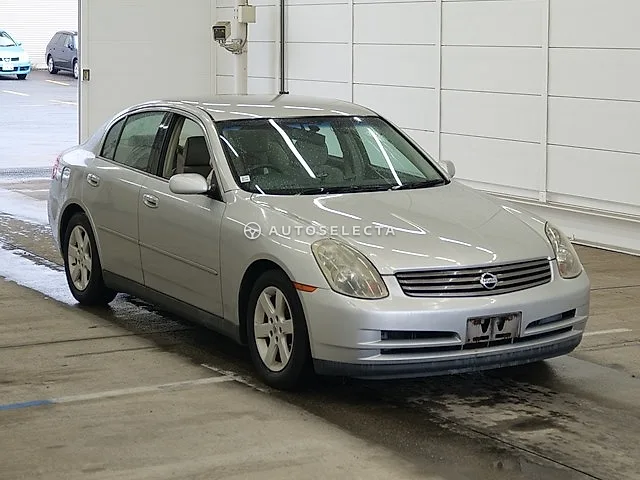 Nissan Skyline 2001, auction grade 3.5