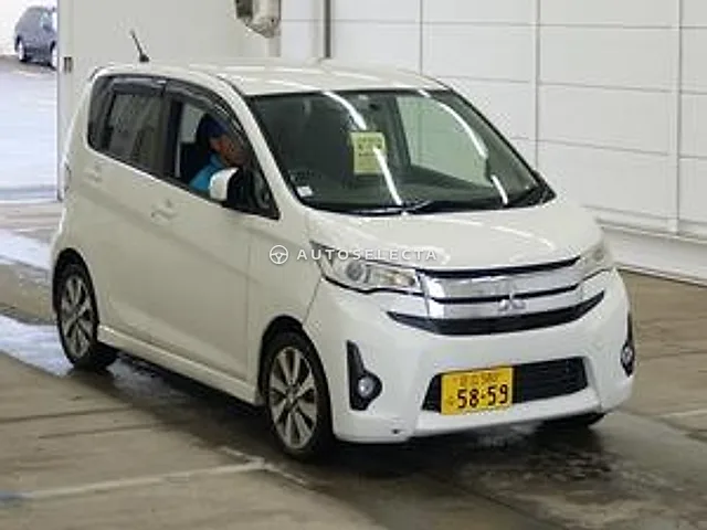 Mitsubishi eK Custom 2014, auction grade RA