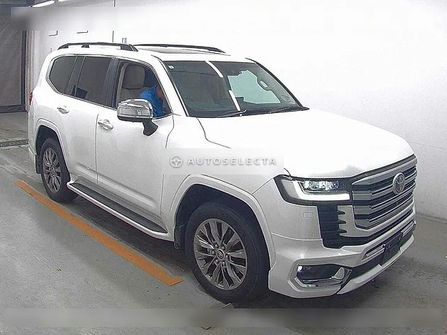 Toyota Land Cruiser 2023, auction grade 4.5