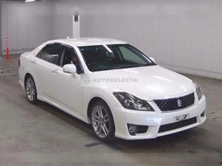 Toyota Crown 2011, photo 1 of 1