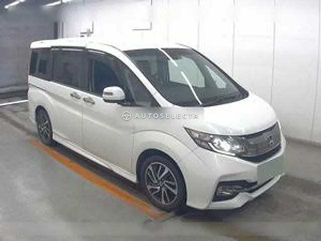 Honda Stepwgn Spada 2017, auction grade 4