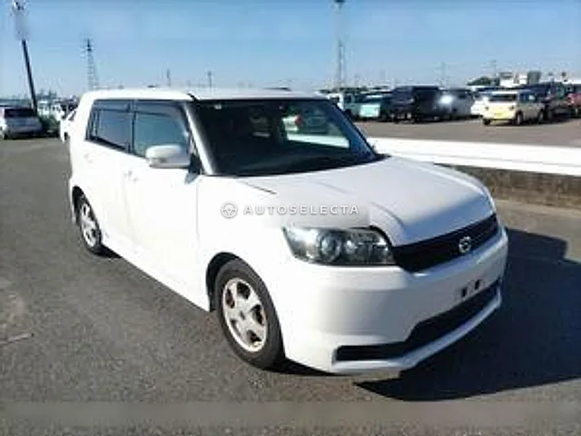 Toyota Corolla Rumion 2010