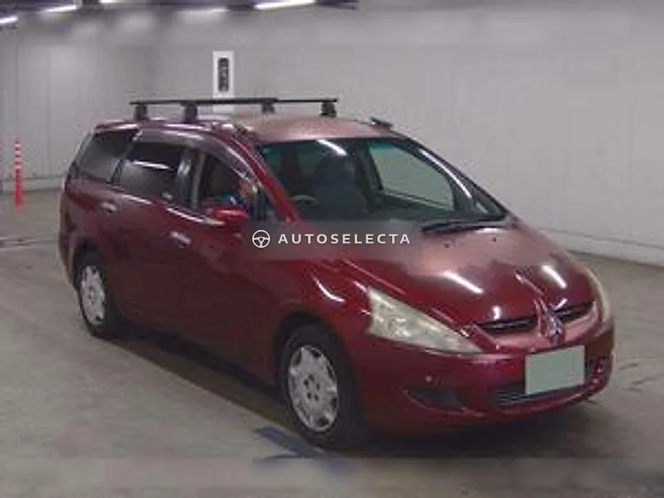 Mitsubishi Grandis 2003, photo 1 of 1