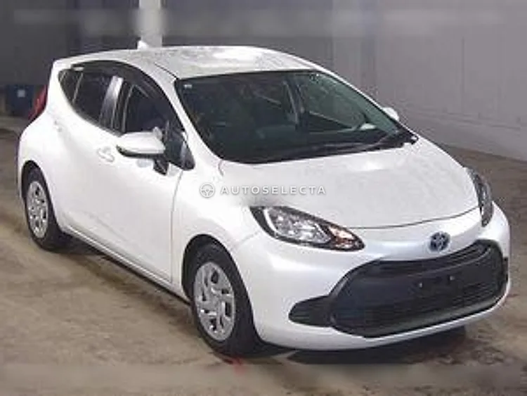 Toyota Aqua 2021, photo 1 of 1
