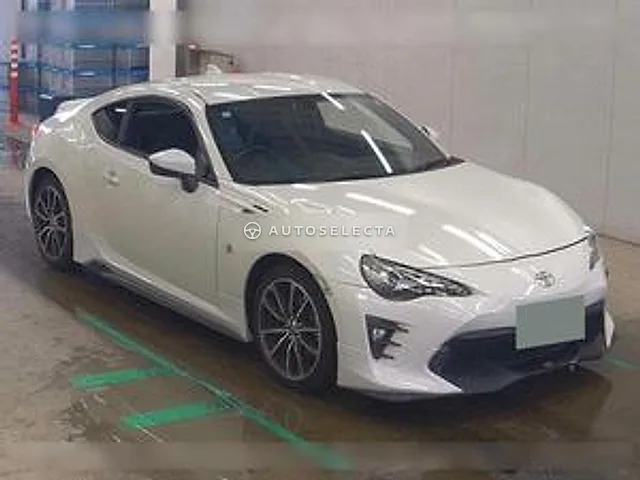 Toyota 86 2020, auction grade R