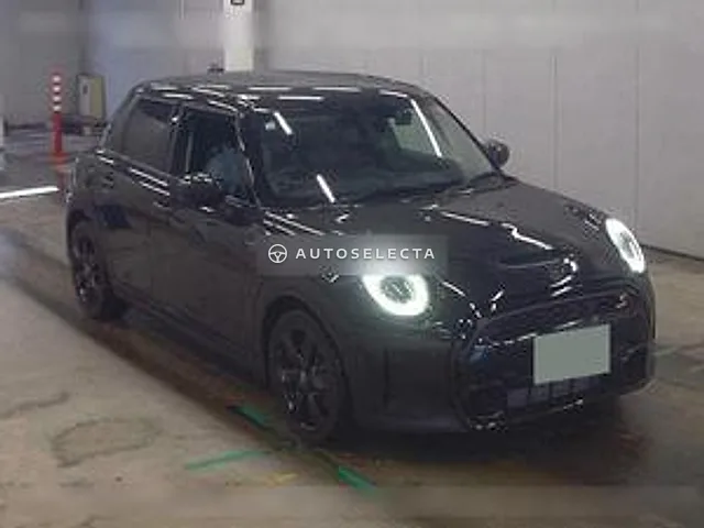 MINI 2023, auction grade 4.5