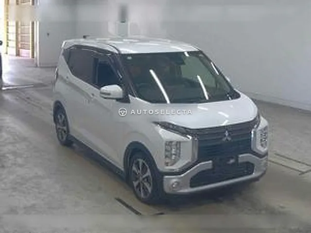 Mitsubishi eK X 2019, auction grade 4.5