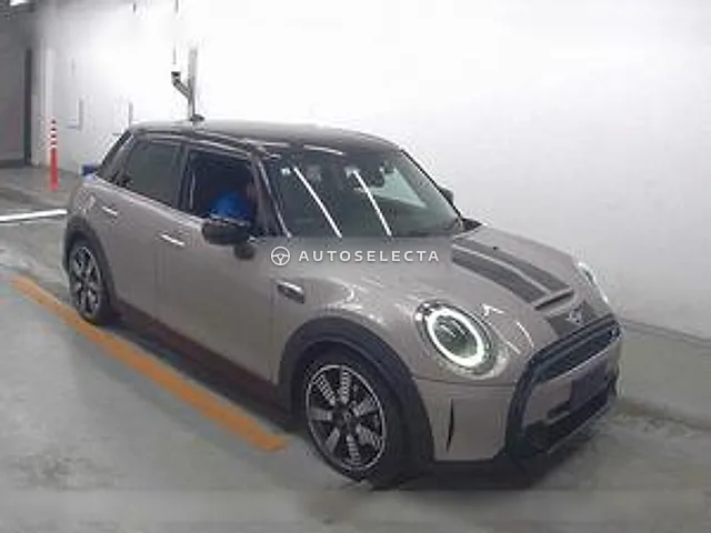 MINI 2021, auction grade 4