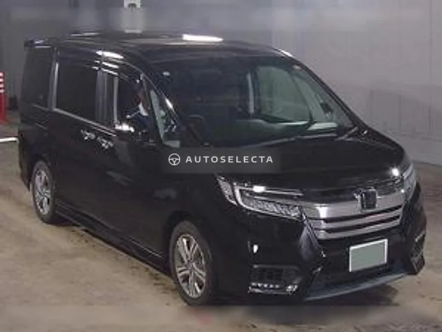 Honda Stepwgn Spada 2021, auction grade 4.5
