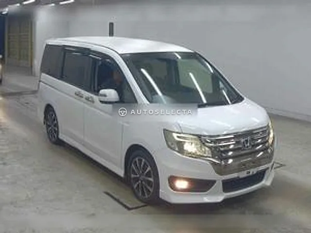 Honda Stepwgn Spada 2014, auction grade R