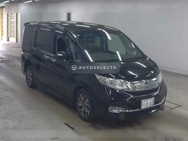 Honda Stepwgn Spada 2017, auction grade 4