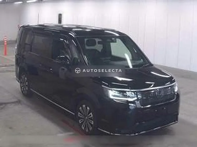 Honda Stepwgn Spada 2024, auction grade R