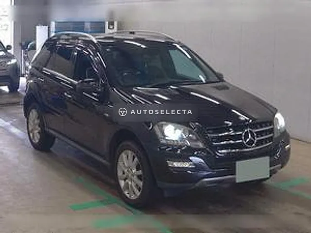 Mercedes-Benz M-Class 2011, auction grade 3.5