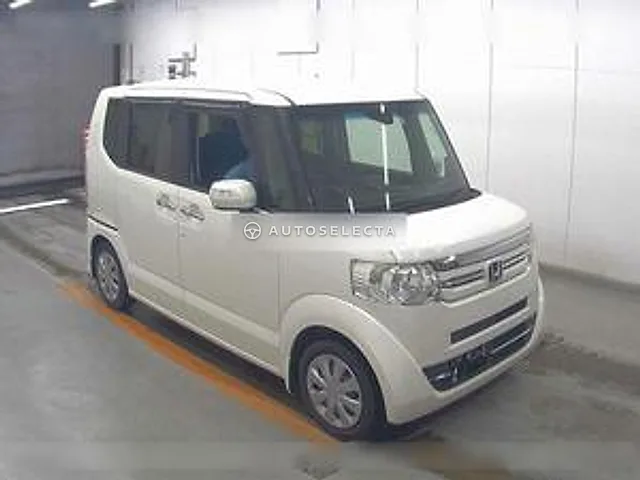 Honda N-BOX 2017, auction grade 4.5