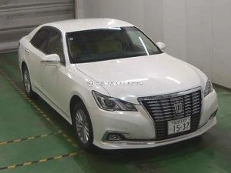 Toyota Crown 2016, photo 1 of 1