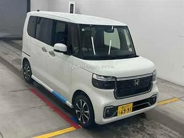 Honda N-BOX Custom 2026, auction grade 6