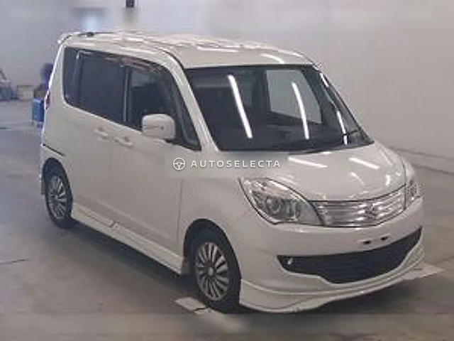 Suzuki Solio 2011, auction grade R