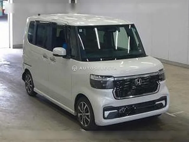 Honda N-BOX Custom 2024