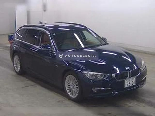 BMW 3 Series 2015, auction grade 4.5