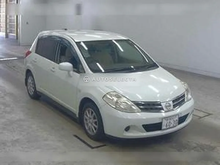 Nissan Tiida 2010, photo 1 of 1