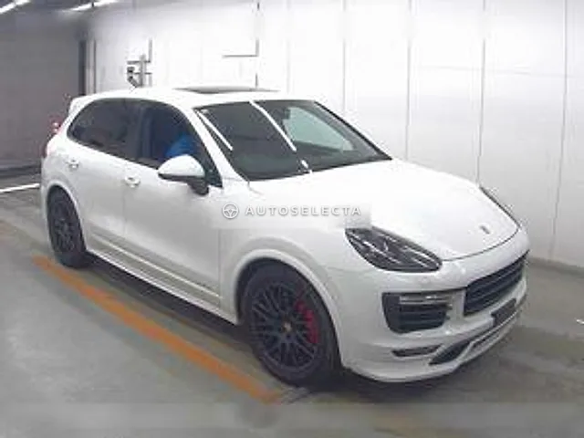 Porsche Cayenne 2015, auction grade 4